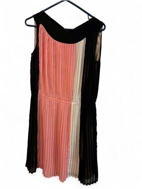 Pleated Colorblock Sleeveless Dress - Black, Pink & Cream
